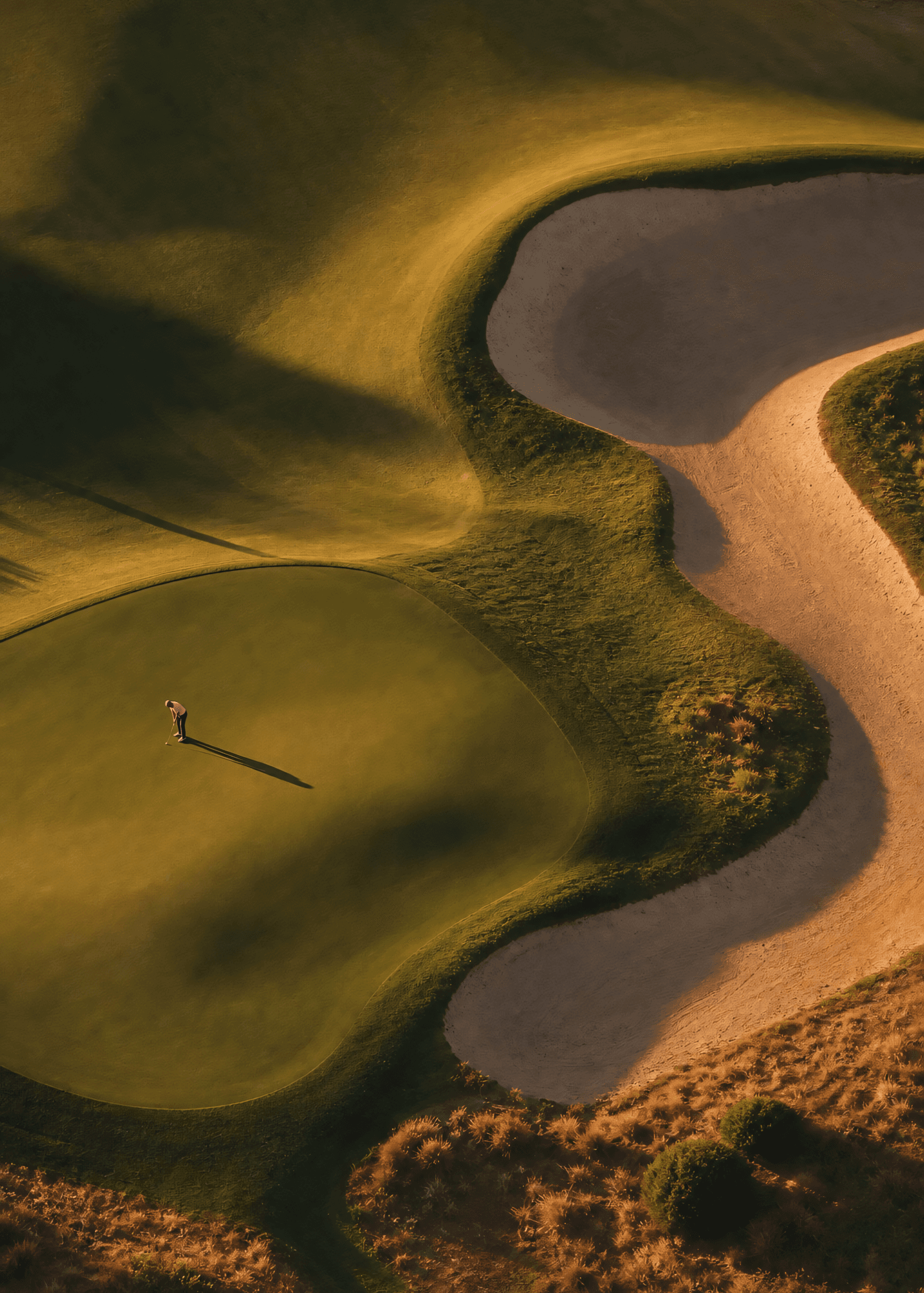 Golden Hour Putt - Metal Poster by Caleb Morrow